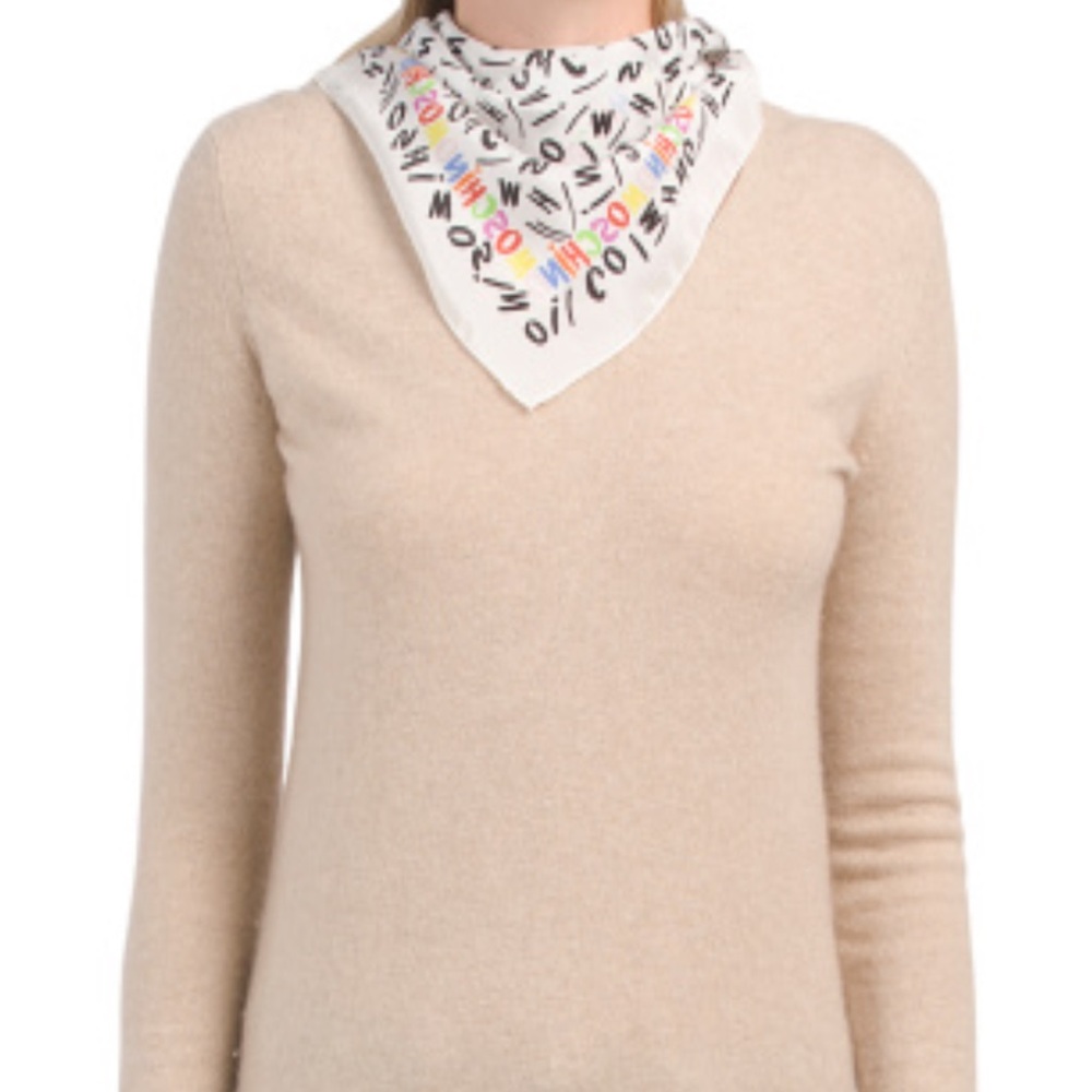 Moschino White Scarf with Multicolor Logo - Picture 4 of 4